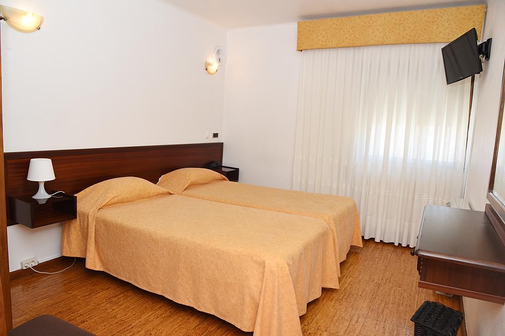 Hotel Val Flores 발렌사 외부 사진
